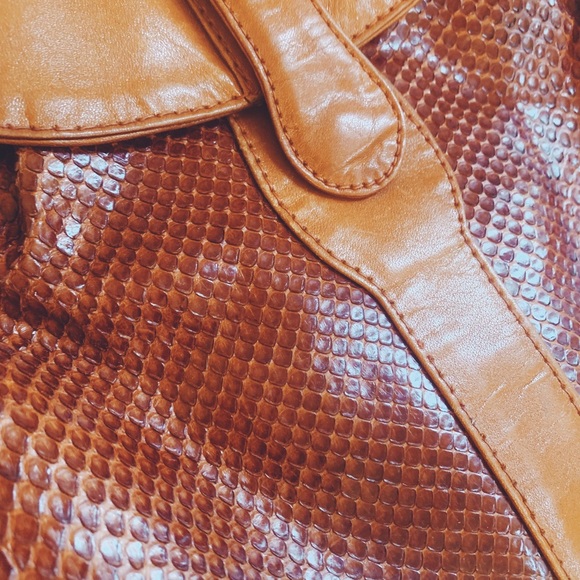 Vintage genuine leather and snake skin purse - Picture 3 of 6